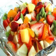 Fruit Salad Recipe - www.ElColmado.com